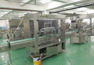 全自動多頭液體自動灌裝機